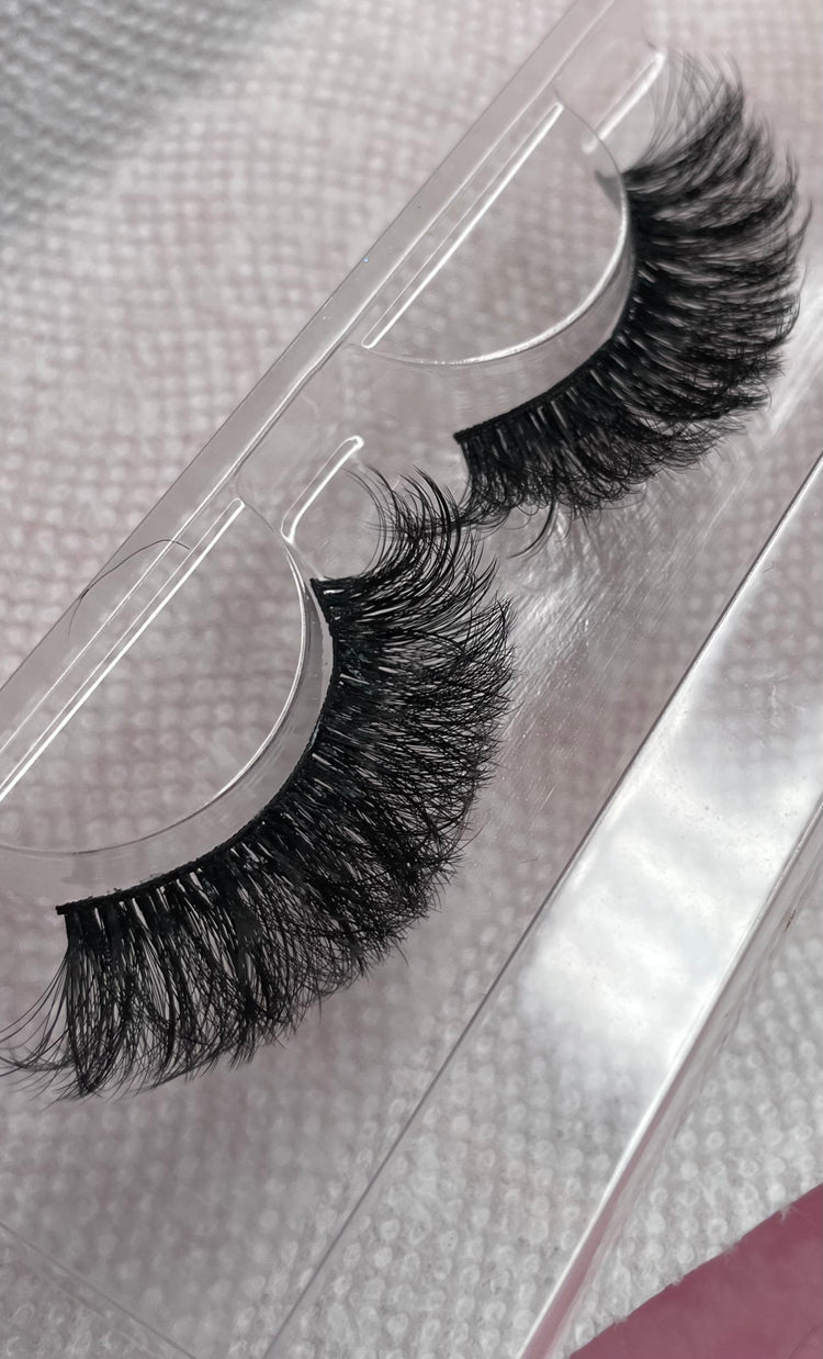 Custom-Made Lash Strips